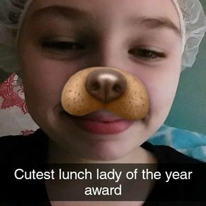 Meet your Posher, Lora